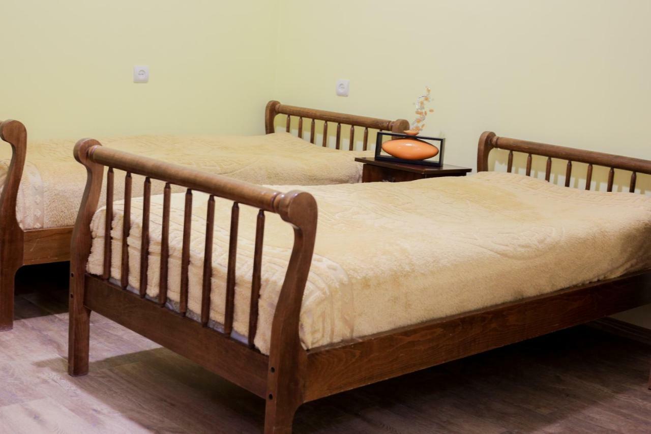 Ashtarak Garden Guesthouse Ngoại thất bức ảnh